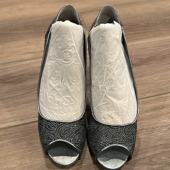 NWT (no box) Style & Co Naveah Heels Size 9.5 - Picture 13 of 16